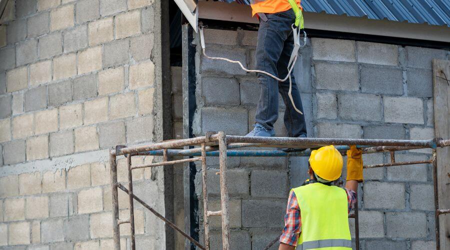 Expert Emergency Roof Repairs services in Renick, MO